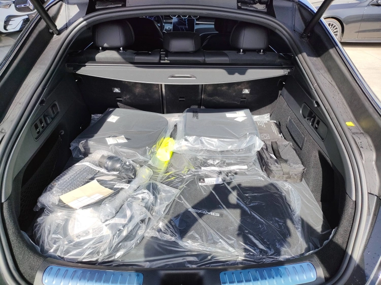 5 - Mercedes-Benz GLC glc 300 de 4Matic Plug-in Hybrid Coupe