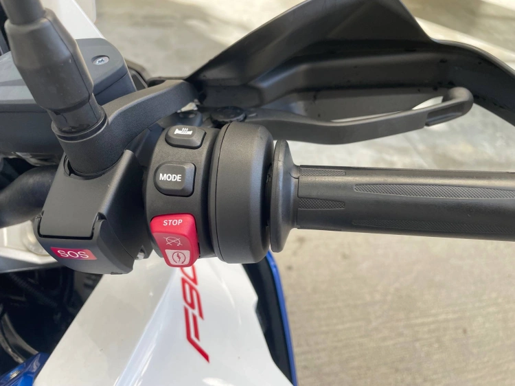 6 - BMW Motorrad XR F 900 XR