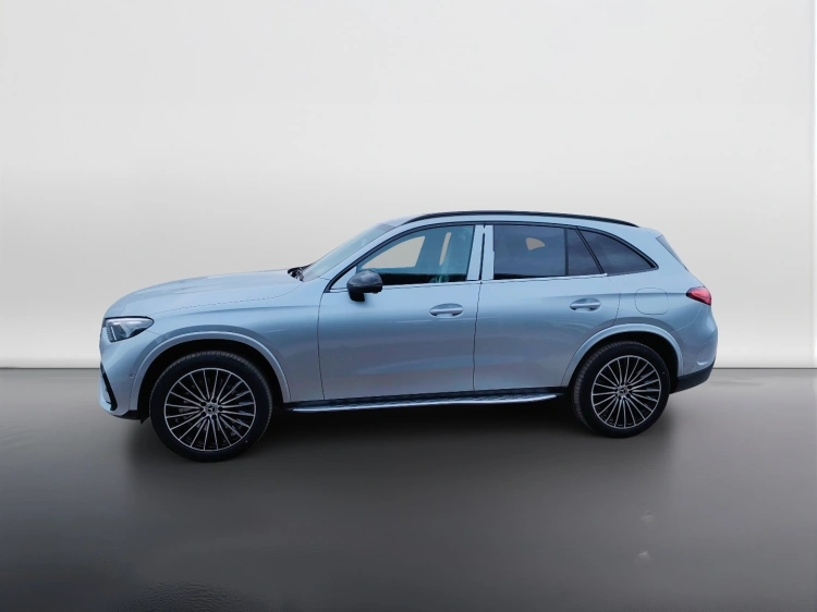 3 - Mercedes-Benz GLC 300 de 4MATIC