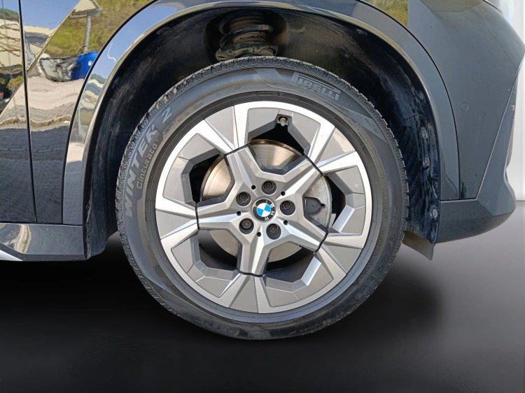 20 - BMW X1 X1 sdrive18d X-Line auto