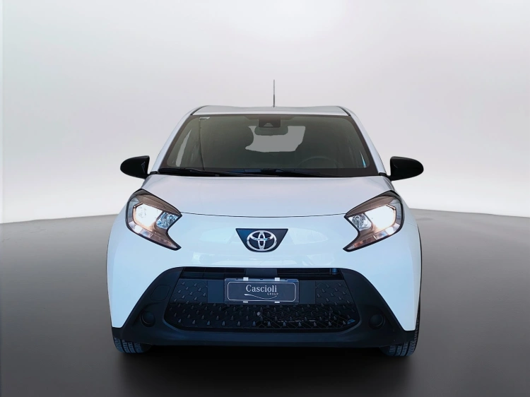 2 - Toyota Aygo X Aygo X 1.0 Active 72cv