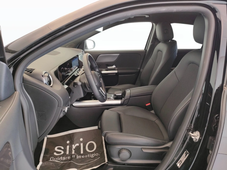 14 - Mercedes-Benz GLA 200 d Sport Plus auto