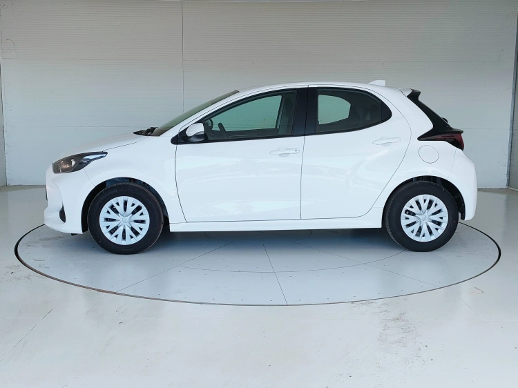 3 - Toyota Yaris Yaris 1.0 Active