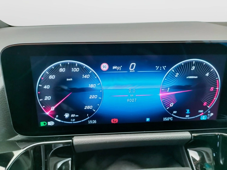 16 - Mercedes-Benz Classe B 180 d AMG Line Advanced Plus auto