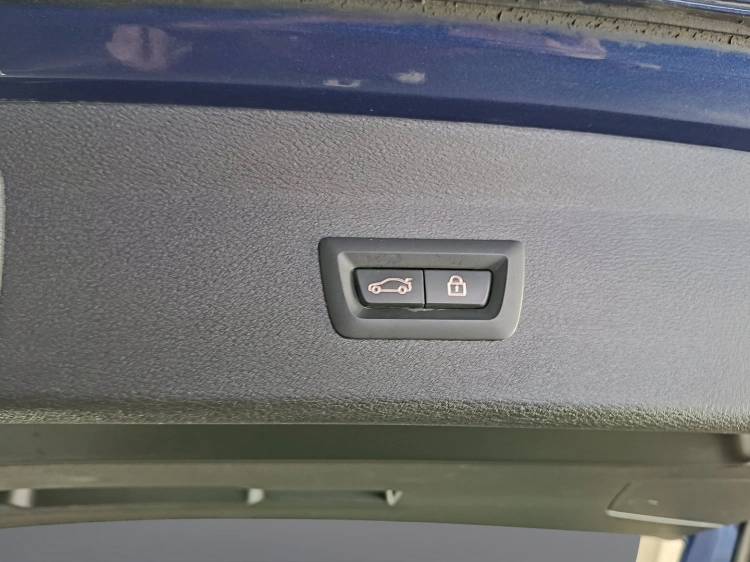 15 - BMW X1 X1 sdrive18d xLine Plus auto