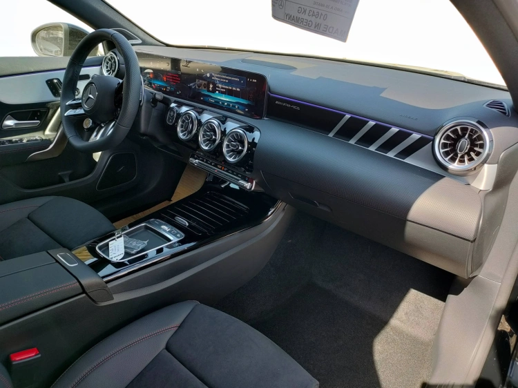 9 - Mercedes AMG Classe A Mercedes-AMG A 35 4MATIC