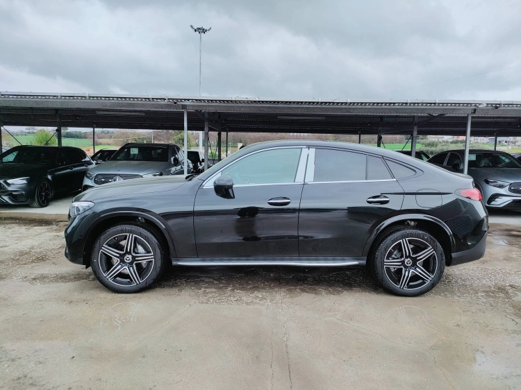 3 - Mercedes-Benz GLC 300 de 4Matic Plug-in Hybrid Coupe