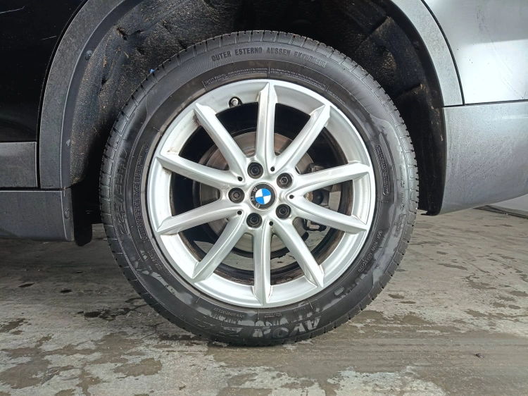 16 - BMW X1 X1 sdrive18d Advantage auto