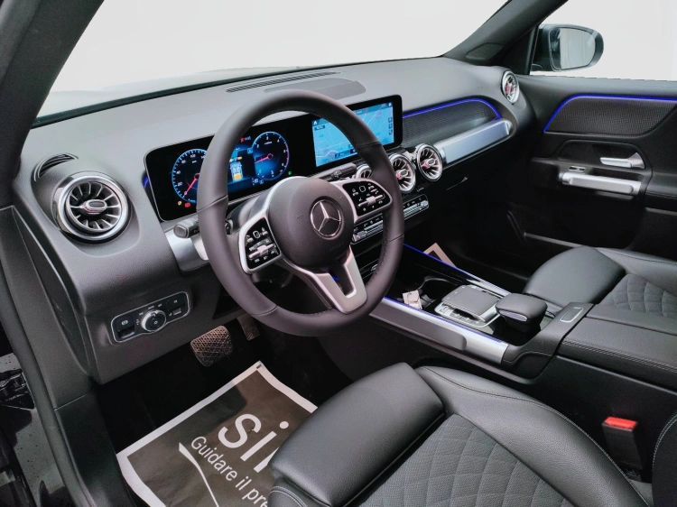 13 - Mercedes-Benz GLB 180 d Sport Plus auto