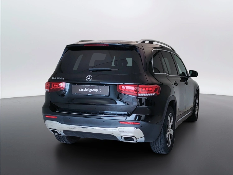 4 - Mercedes-Benz GLB 200 d Sport Plus auto