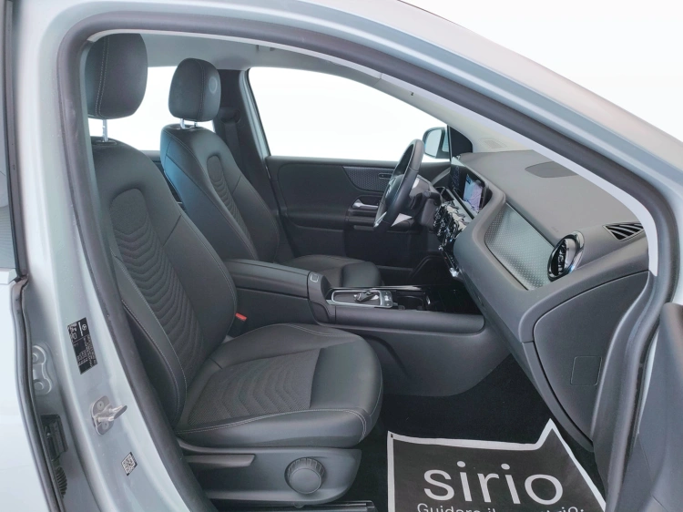 10 - Mercedes-Benz Classe B 180 Executive auto