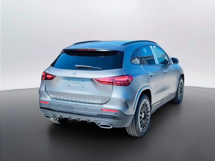 6 - Mercedes-Benz GLA 200 d automatic