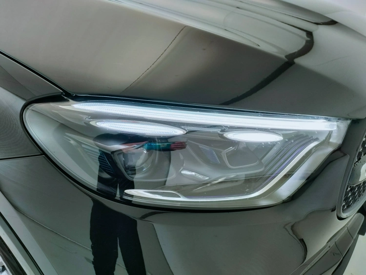 13 - Mercedes-Benz GLC 220 d AMG Line Premium 4matic auto