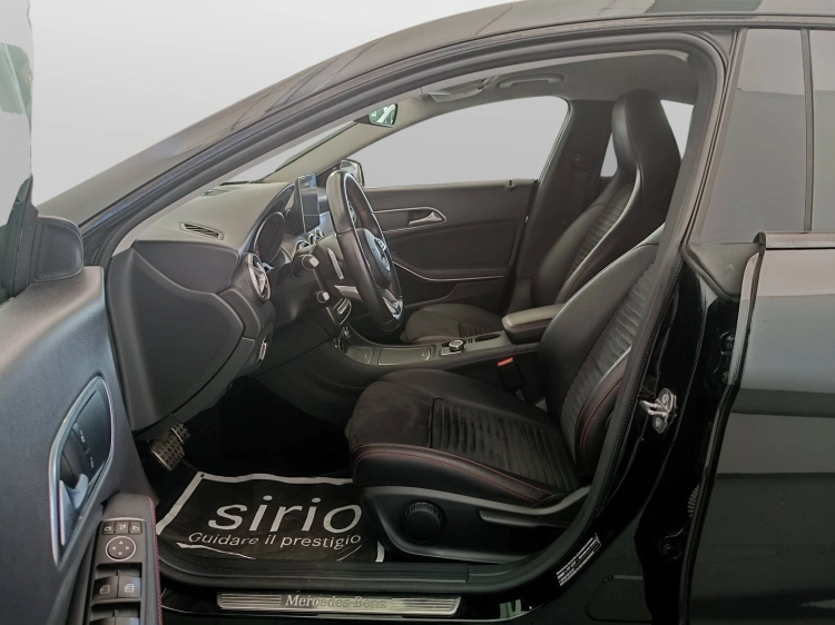 8 - Mercedes-Benz CLA 200 d Premium auto FL