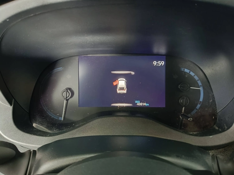 12 - Toyota Yaris Cross TOYOTA Yaris Cross 1.5 Hybrid 5p. E-CVT Lounge