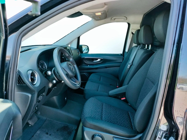 12 - Mercedes Vans Vito 116 cdi long auto my20
