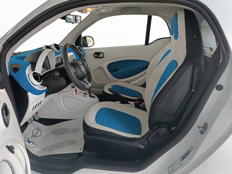 8 - smart fortwo Fortwo 1.0 Proxy 71cv twinamic