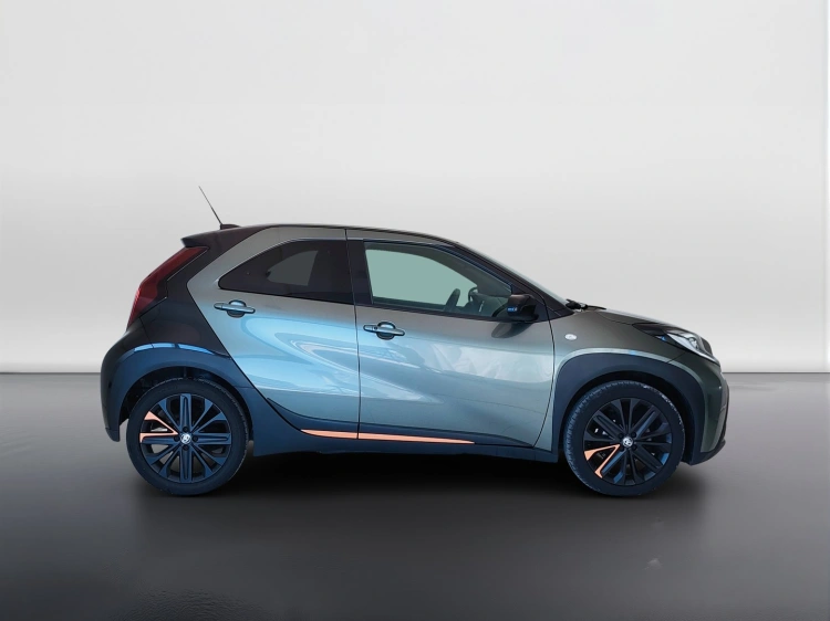 4 - Toyota Aygo X Aygo X 1.0 Limited 72cv
