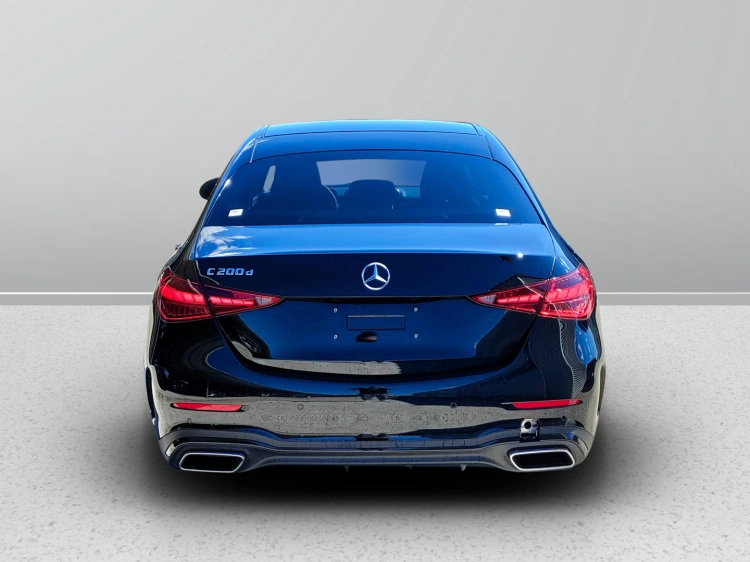 4 - Mercedes-Benz Classe C 220 d  Mild hybrid