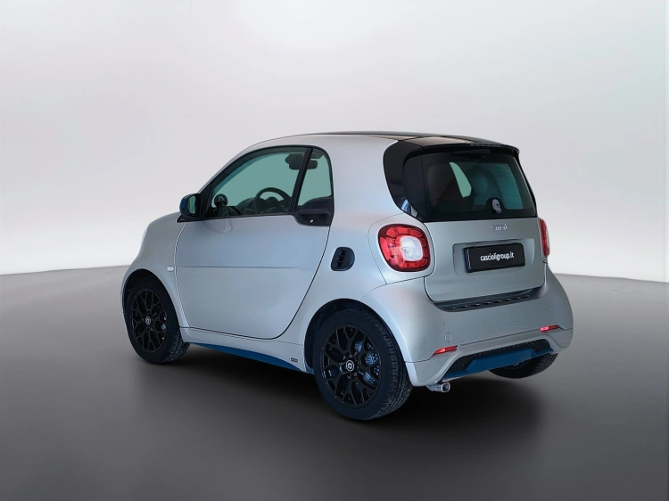 7 - smart fortwo Fortwo 0.9 t Urbanrunner 90cv twinamic