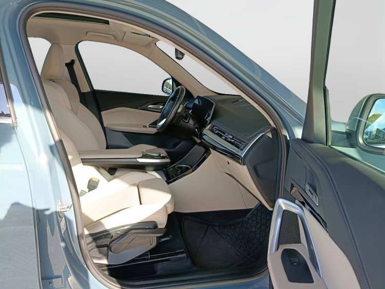 11 - BMW X1 X1 sdrive18d X-Line auto