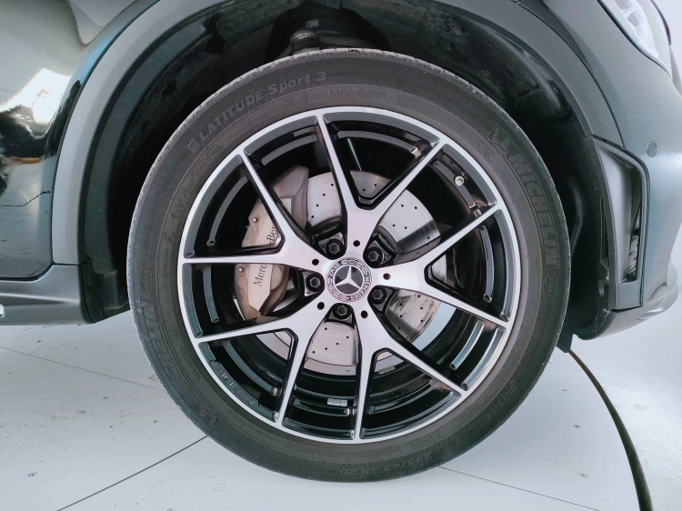 8 - Mercedes-Benz GLC Coupe 300 d Night edition Plus 4matic auto