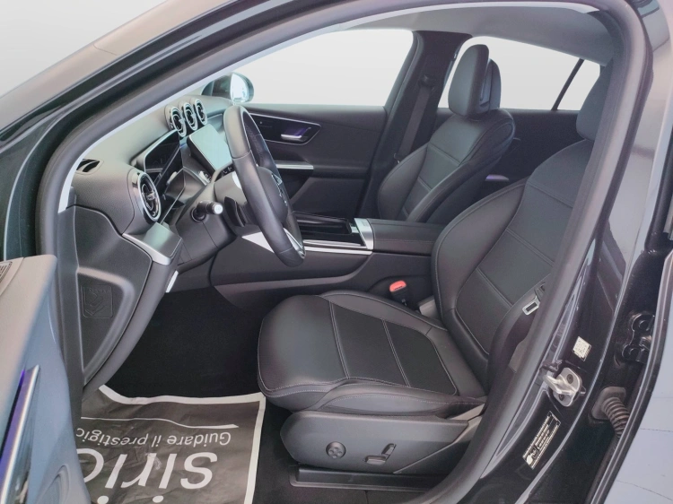 13 - Mercedes-Benz GLC Coupe 220 d Advanced 4matic auto