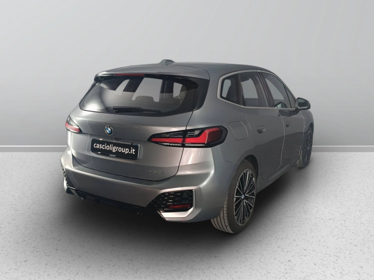 4 - BMW Serie 2 220i Active Tourer mhev 48V Msport auto