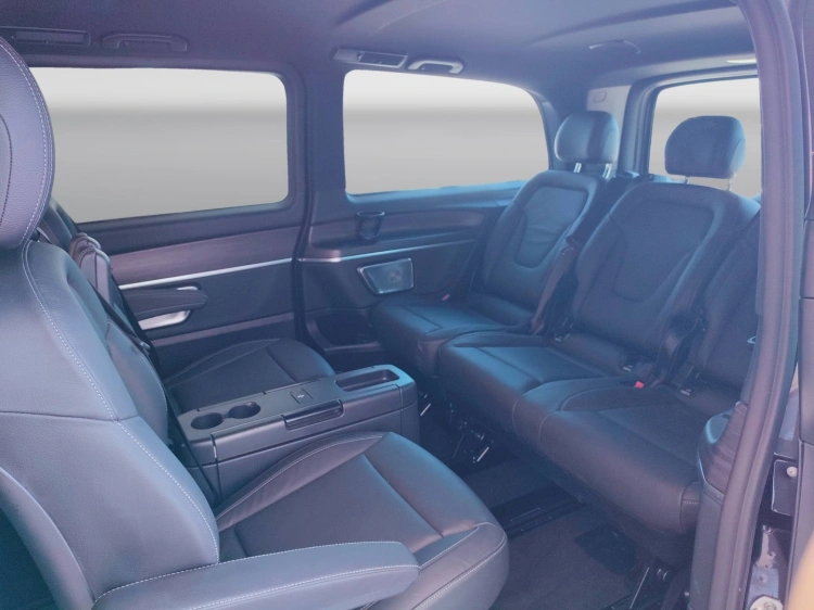 13 - Mercedes-Benz Classe V Long 300 d Avantgarde 4matic auto