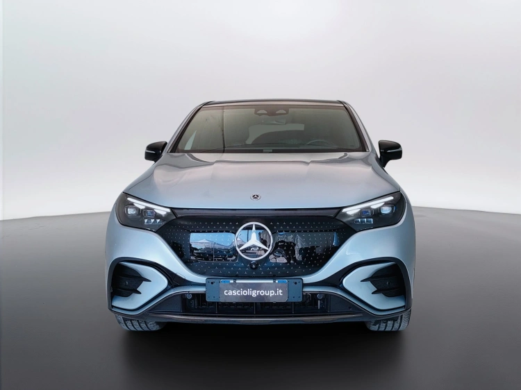 2 - Mercedes-Benz EQE 350 AMG Line Premium 4matic