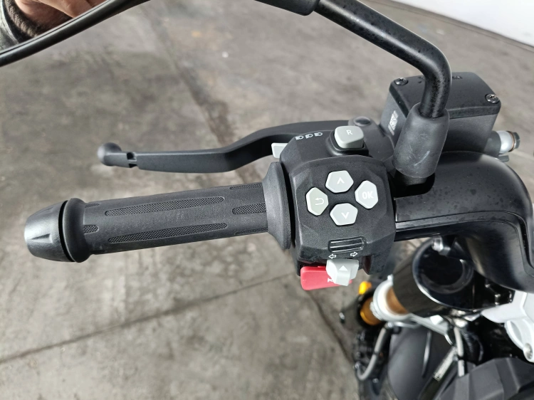 7 - BMW Motorrad C SCOOTER CE 02 AM