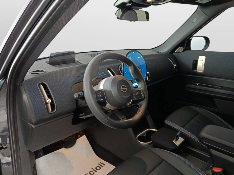 7 - MINI Countryman Mini Countryman 2.0 48V D Classic auto