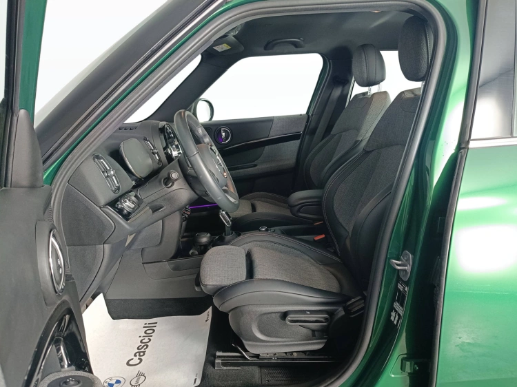 8 - MINI Countryman Mini Countryman 1.5 Cooper Classic auto