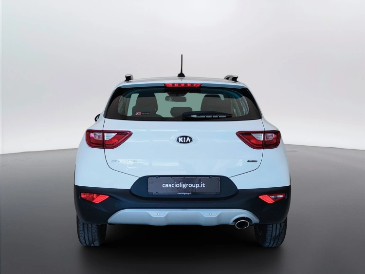 6 - Kia Stonic Stonic 1.6 crdi Urban 110cv