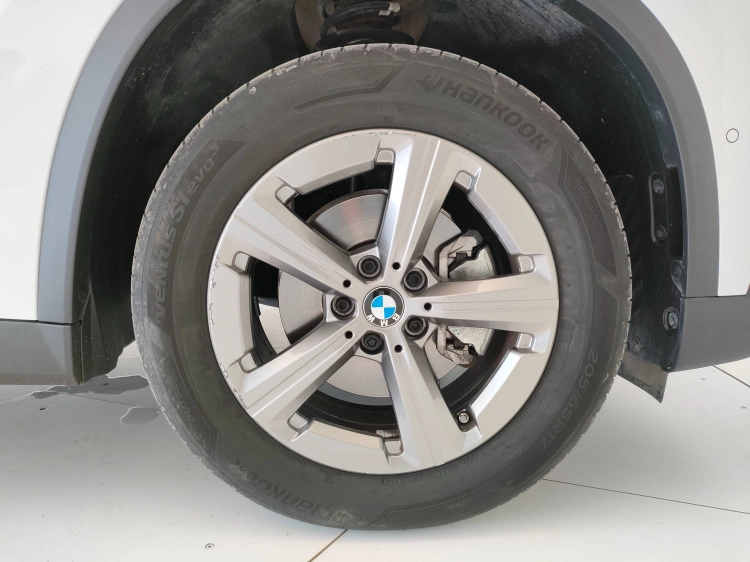 8 - BMW X1 X1 sdrive18d auto
