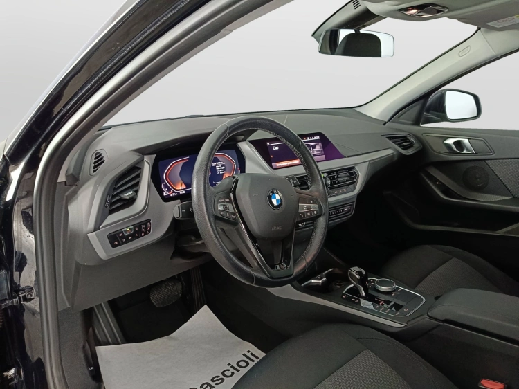 7 - BMW Serie 1 116d Business Advantage auto