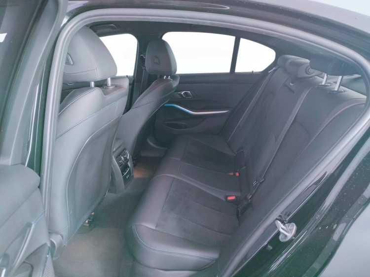 9 - BMW Serie 3 320d mhev 48V MSport auto