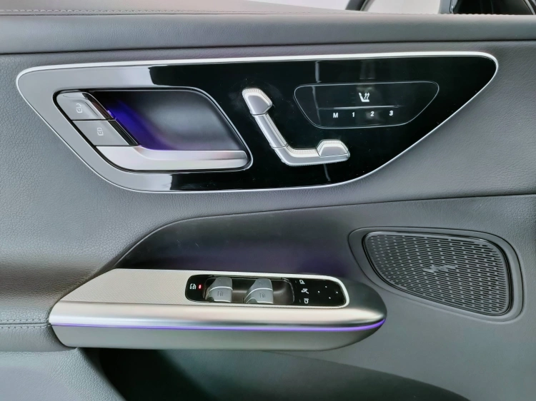 13 - Mercedes-Benz GLC 220 d AMG Advanced Plus 4matic auto