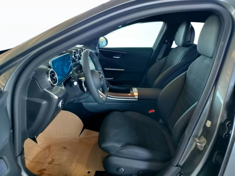 10 - Mercedes-Benz Classe C 220 d 4MATIC