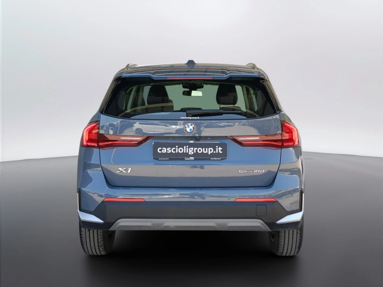 4 - BMW X1 X1 sdrive18d auto