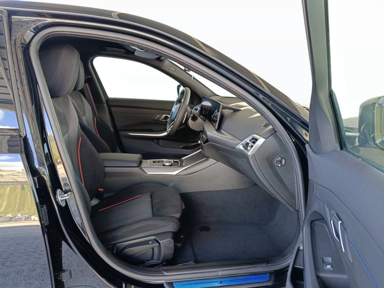 11 - BMW Serie 3 BMW 320d Berlina