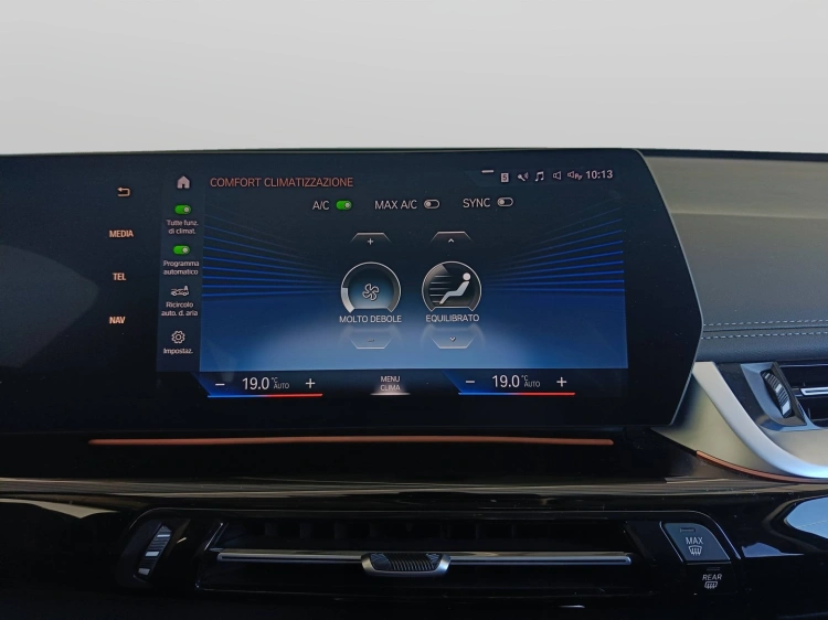14 - BMW X1 X1 sdrive18d xLine auto