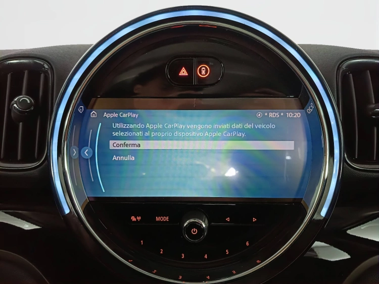 13 - MINI Countryman Mini Countryman 1.5 Cooper Essential auto