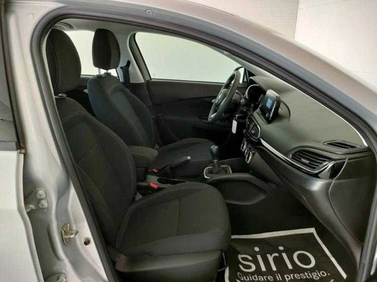 9 - Fiat Tipo Tipo 5p 1.3 mjt Business s&s 95cv