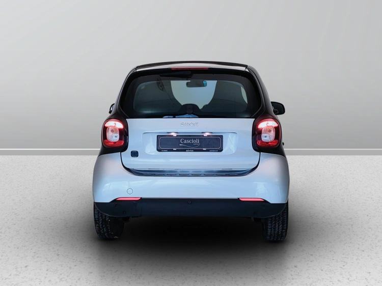 4 - smart fortwo Fortwo eq Passion 4,6kW