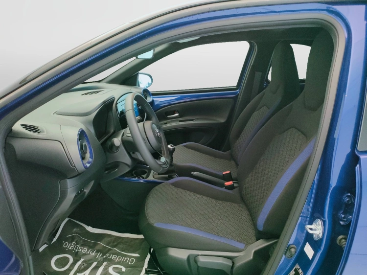 15 - Toyota Aygo X Aygo X 1.0 Trend 72cv
