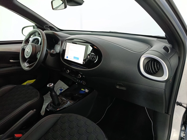 10 - Toyota Aygo X AYGO X 10B MT JBL SE MY24