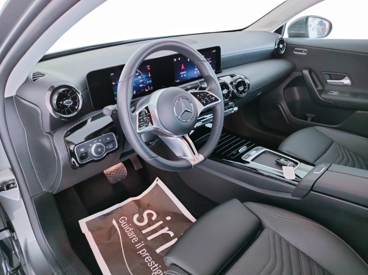 11 - Mercedes-Benz Classe A 180 d Advanced auto