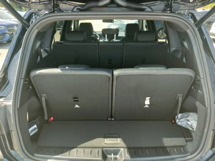 5 - Mercedes-Benz GLB 200 d Automatic 4MATIC
