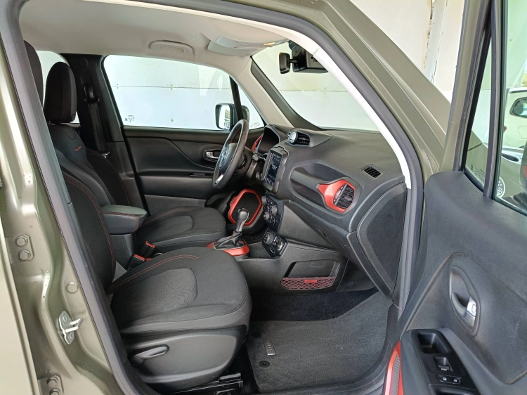 11 - Jeep Renegade 2019 Renegade 1.3 t4 phev Trailhawk 4xe at6